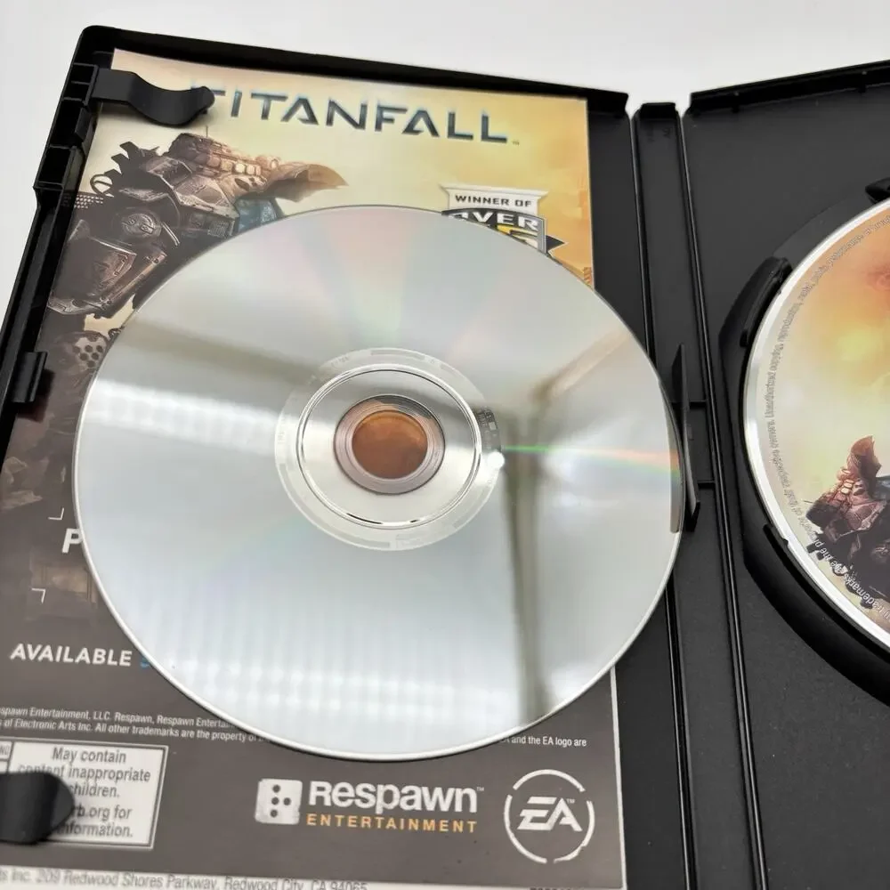 Titanfall (PC: Windows, 2014) COMPLETE 3 DISC SET - TESTED. Works.